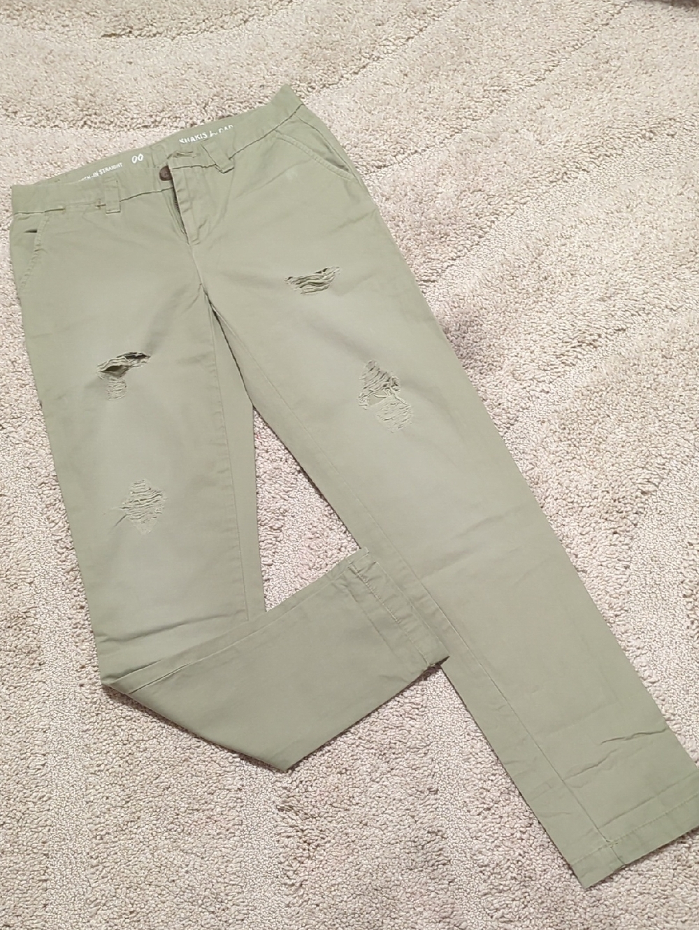 GAP Women's Distressed Straight-Leg Jeans